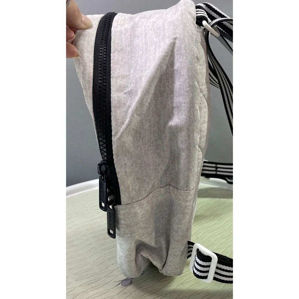 Adidas‎ Core Mini Backpack White Jersey Black Travel Pouch Unisex 9.5x 9 X5